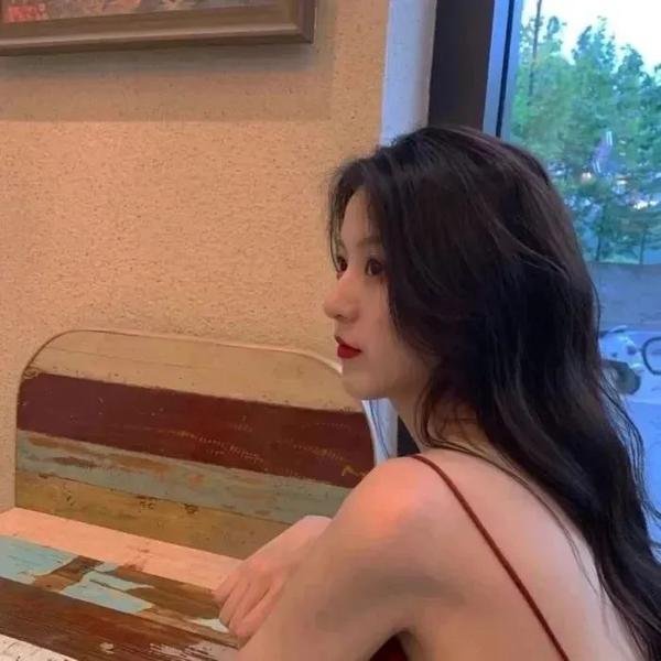 一屋两家三姓人粤语